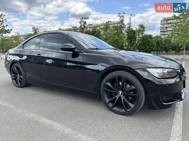 Купе BMW 3 Series 2007 в Киеве