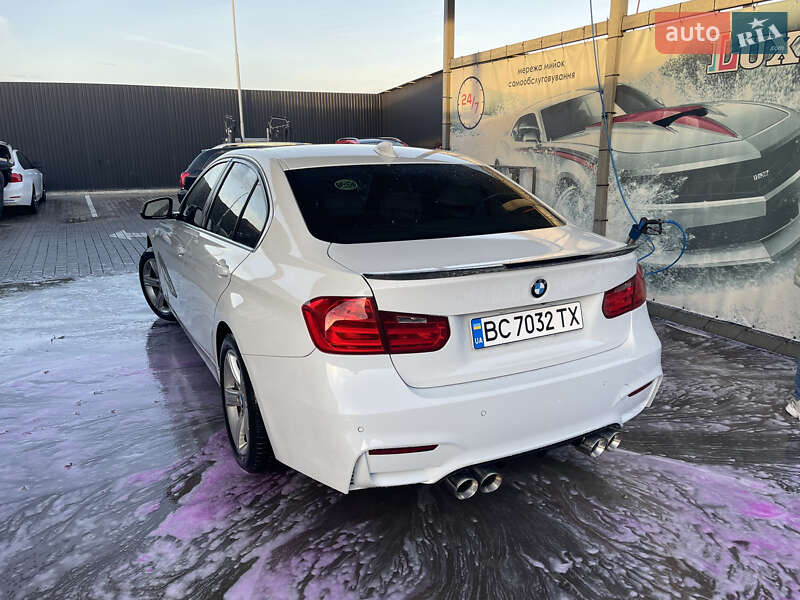 Седан BMW 3 Series 2014 в Львове