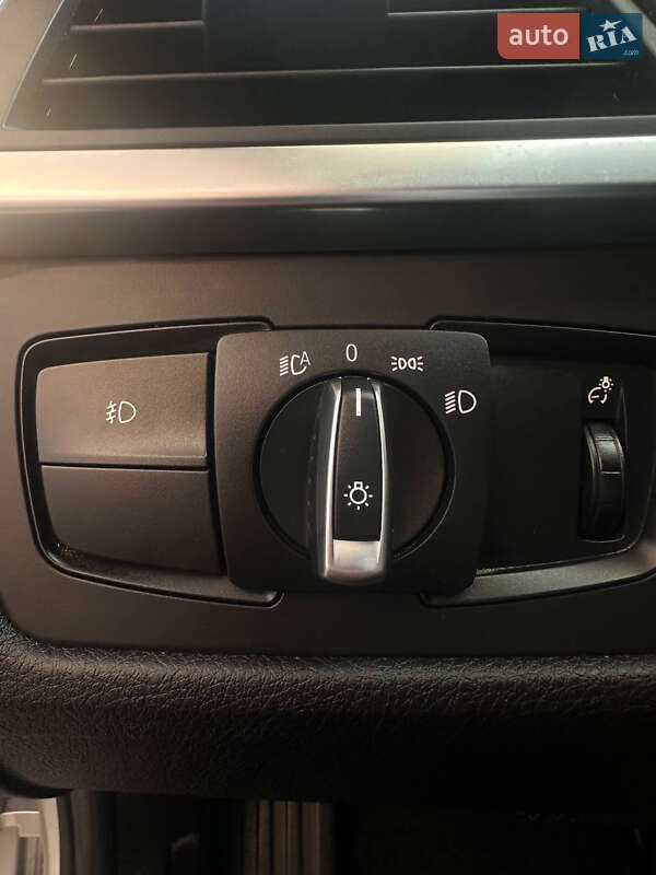 Седан BMW 3 Series 2015 в Броварах