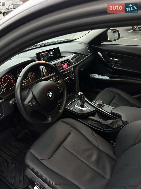 Седан BMW 3 Series 2015 в Броварах