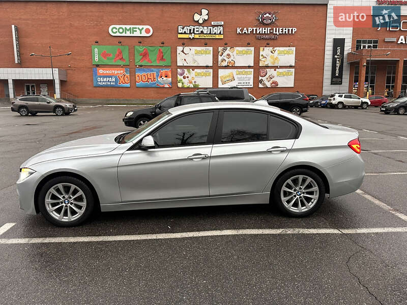 Седан BMW 3 Series 2015 в Броварах