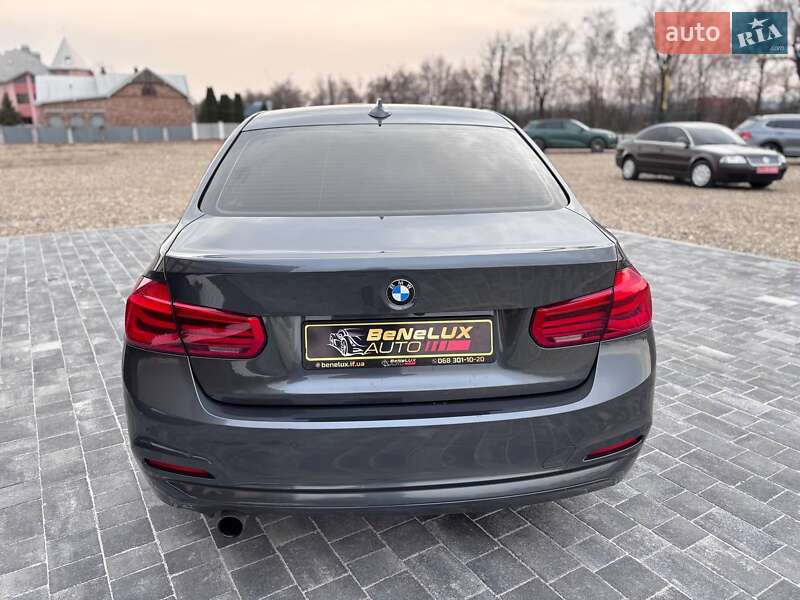 Седан BMW 3 Series 2016 в Коломые