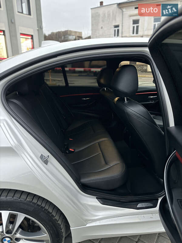 Седан BMW 3 Series 2018 в Коломые