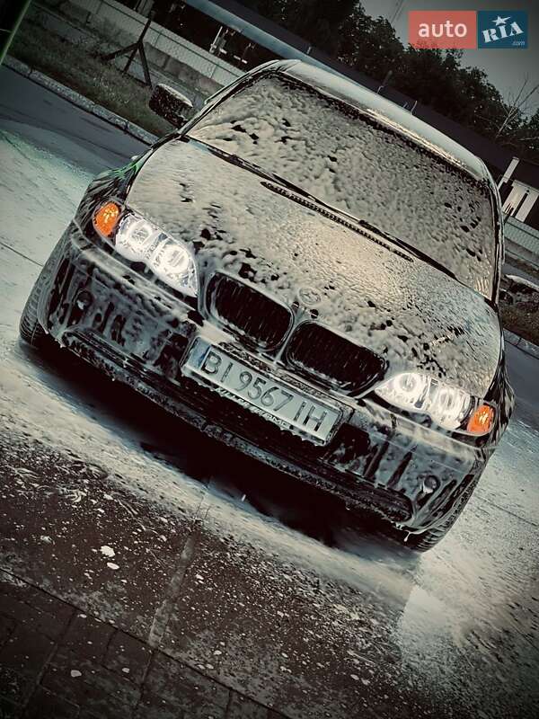 Седан BMW 3 Series 2004 в Кременчуге