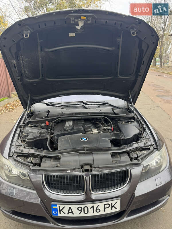 Универсал BMW 3 Series 2008 в Киеве фото 27 Универсал BMW 3 Series 2008 в Киеве