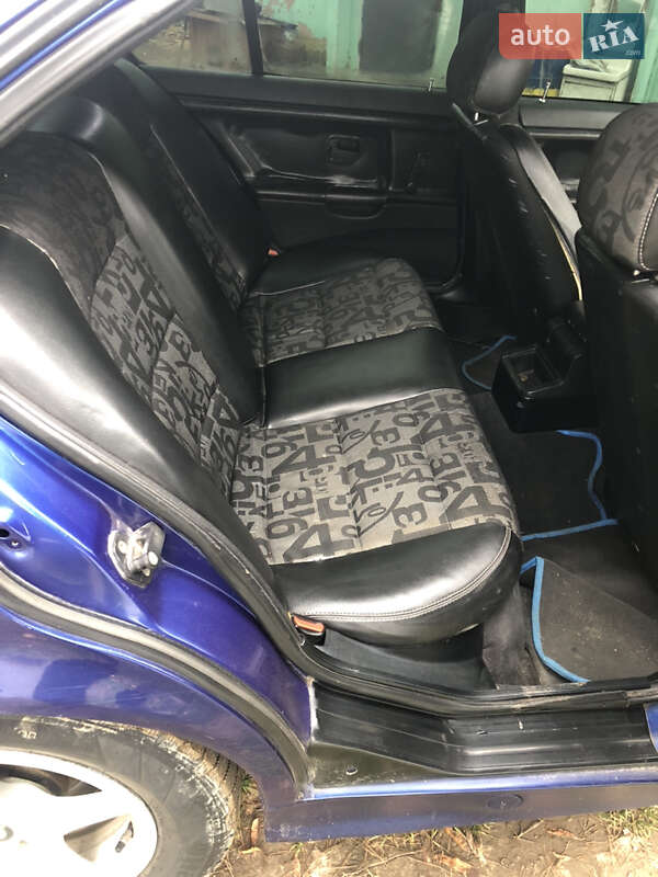 Седан BMW 3 Series 1992 в Виннице