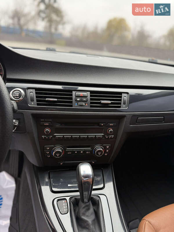 Купе BMW 3 Series 2008 в Києві фото 17 Купе BMW 3 Series 2008 в Києві