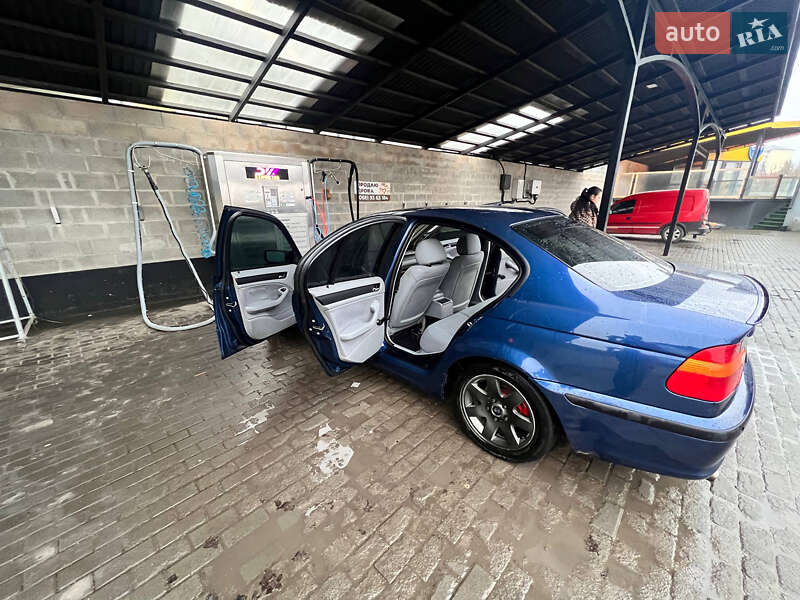 Седан BMW 3 Series 2003 в Тернополе