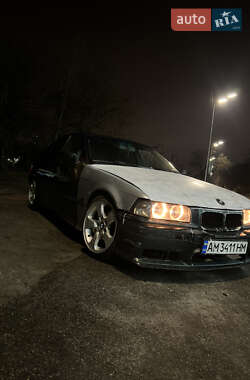 Седан BMW 3 Series 1993 в Києві