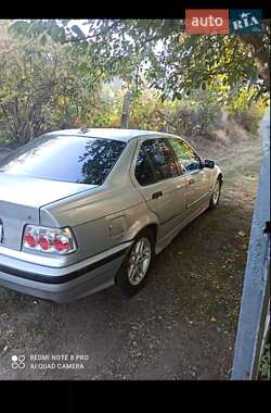 Седан BMW 3 Series 1995 в Харькове