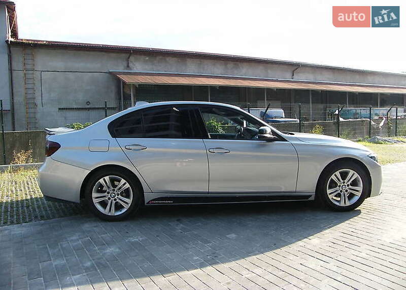 Седан BMW 3 Series 2016 в Одессе