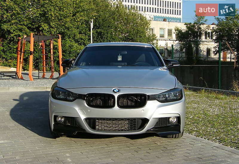 Седан BMW 3 Series 2016 в Одессе