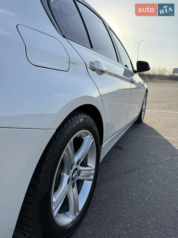 Седан BMW 3 Series 2014 в Полтаве