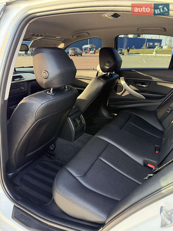 Седан BMW 3 Series 2014 в Полтаве