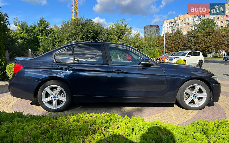 Седан BMW 3 Series 2014 в Львове