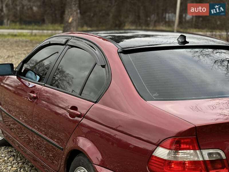 Седан BMW 3 Series 2004 в Сторожинце