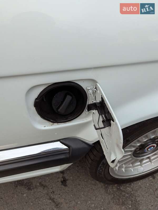 Седан BMW 3 Series 1987 в Киеве фото 16 Седан BMW 3 Series 1987 в Киеве
