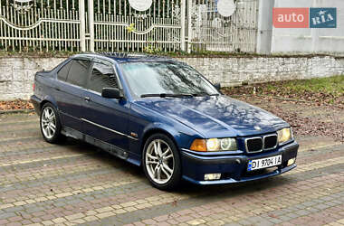 Седан BMW 3 Series 1993 в Черновцах
