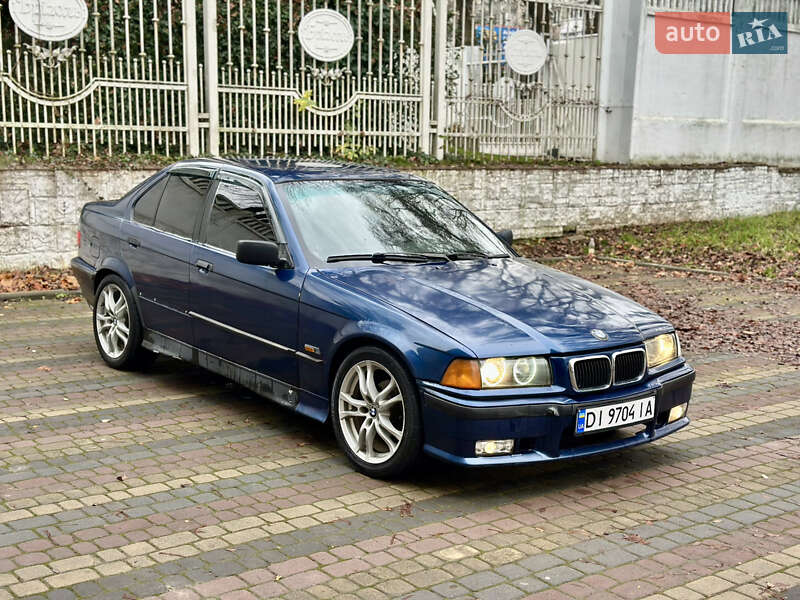 Седан BMW 3 Series 1993 в Чернівцях фото Седан BMW 3 Series 1993 в Чернівцях
