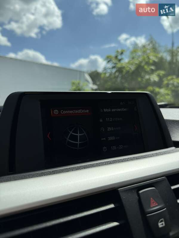 Седан BMW 3 Series 2017 в Черкасах