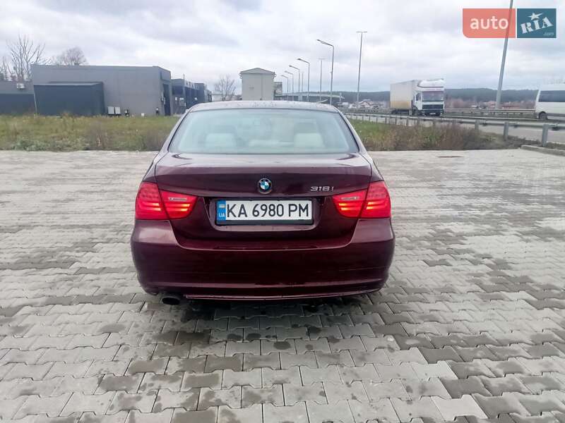 Седан BMW 3 Series 2009 в Киеве