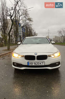 Седан BMW 3 Series 2017 в Броварах