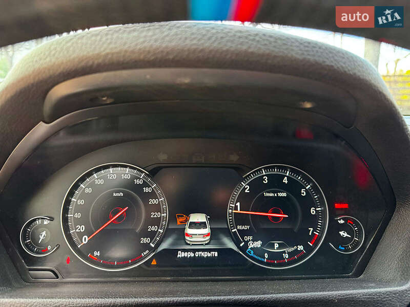 Седан BMW 3 Series 2016 в Киеве