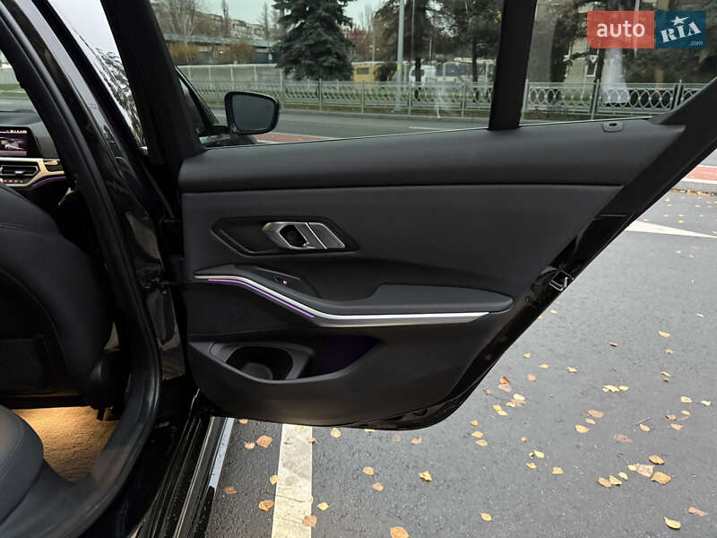 Седан BMW 3 Series 2019 в Киеве фото 15 Седан BMW 3 Series 2019 в Киеве
