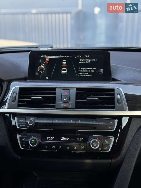 Седан BMW 3 Series 2016 в Киеве