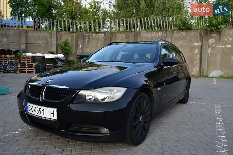 Универсал BMW 3 Series 2005 в Остроге