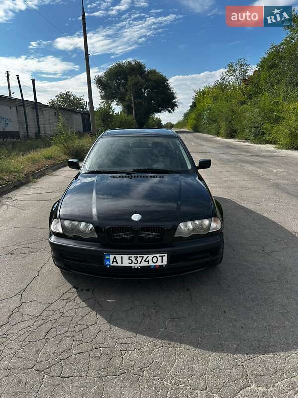 Седан BMW 3 Series 2000 в Запоріжжі