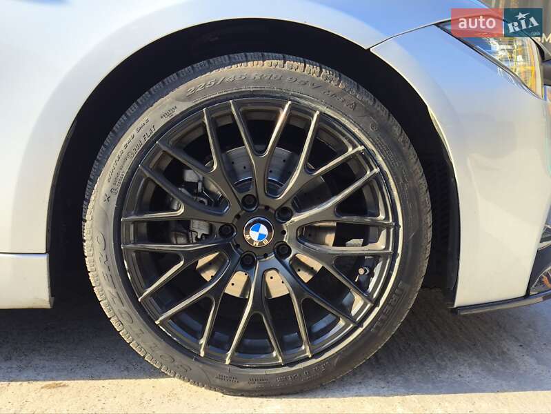Седан BMW 3 Series 2015 в Киеве