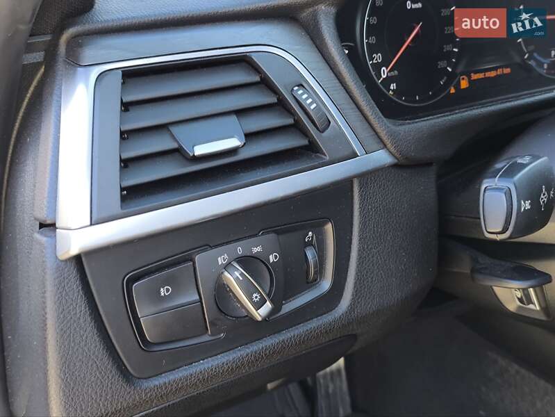 Седан BMW 3 Series 2015 в Киеве