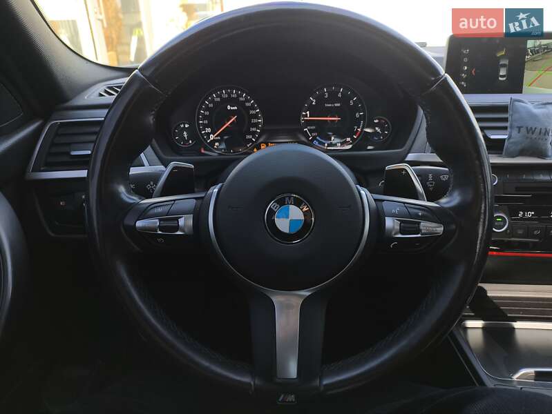 Седан BMW 3 Series 2015 в Киеве