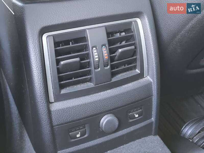 Седан BMW 3 Series 2015 в Киеве