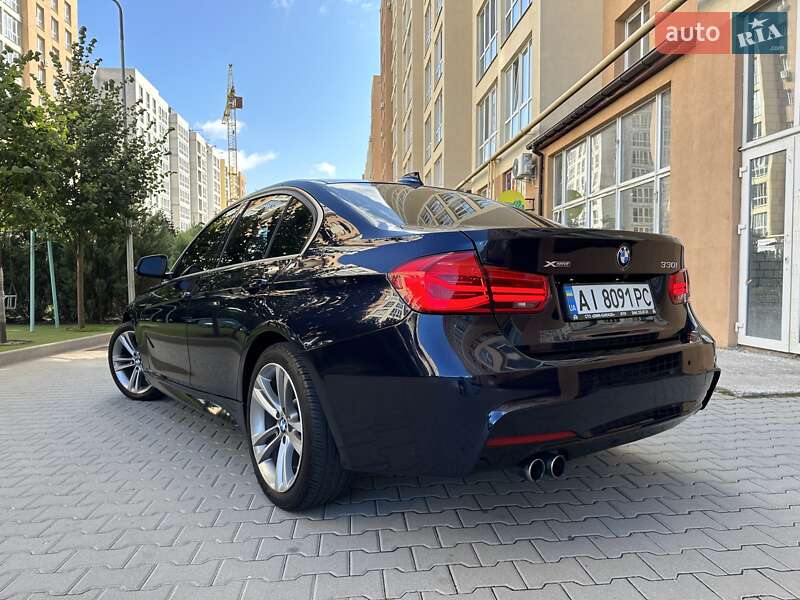 Седан BMW 3 Series 2017 в Киеве