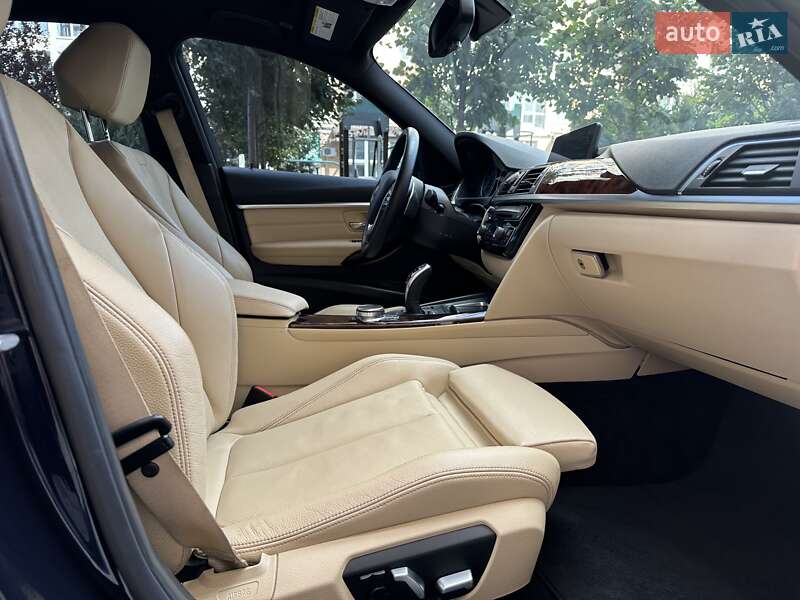 Седан BMW 3 Series 2017 в Киеве