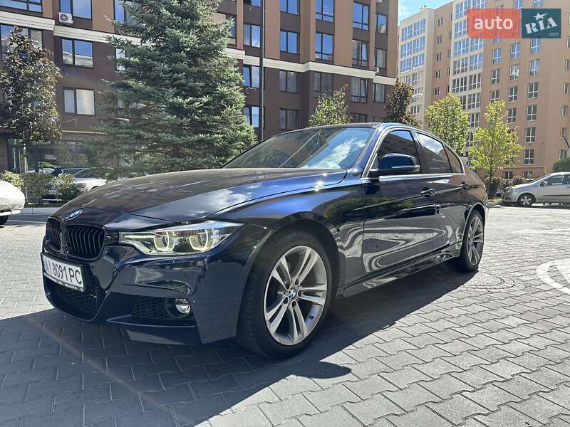 Седан BMW 3 Series 2017 в Киеве