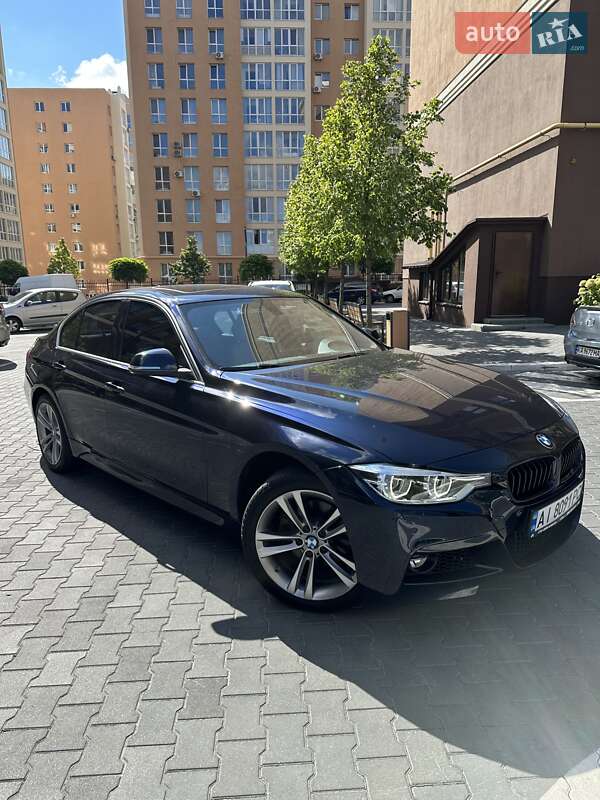 Седан BMW 3 Series 2017 в Киеве