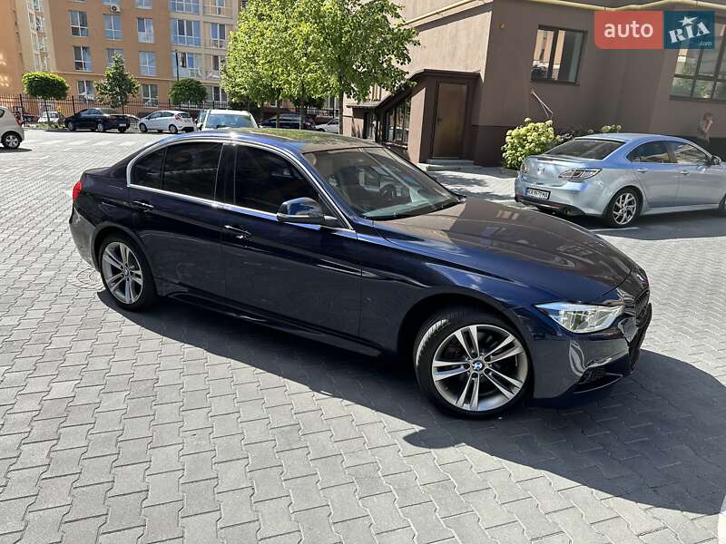 Седан BMW 3 Series 2017 в Киеве