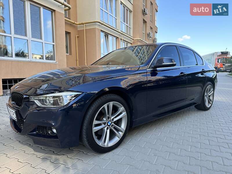 Седан BMW 3 Series 2017 в Киеве