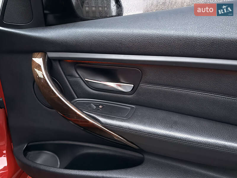 Седан BMW 3 Series 2013 в Киеве