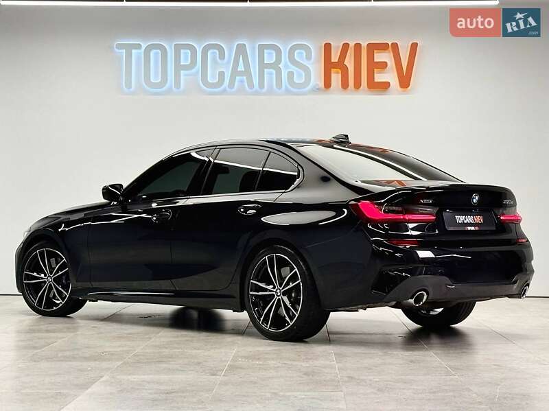 Седан BMW 3 Series 2022 в Киеве