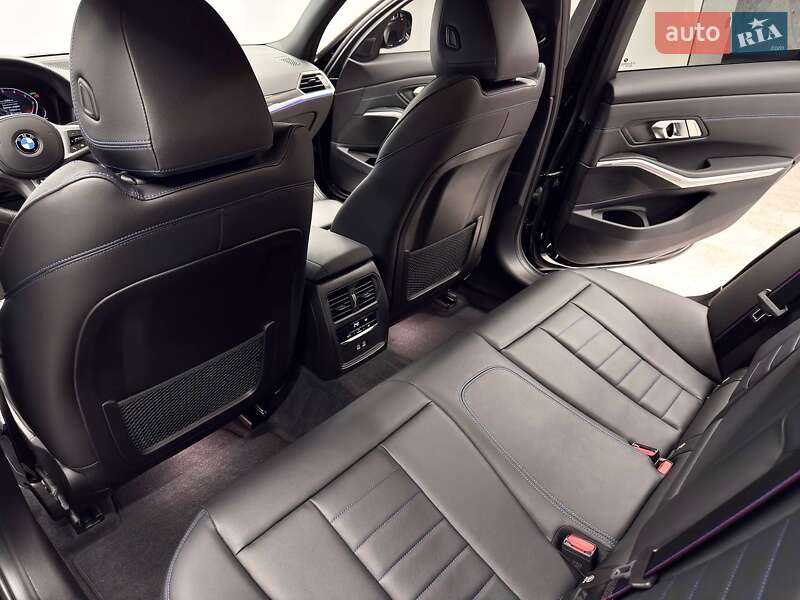 Седан BMW 3 Series 2022 в Киеве