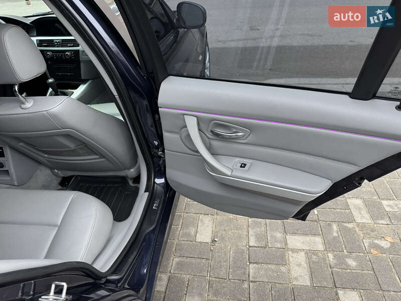 Универсал BMW 3 Series 2010 в Запорожье