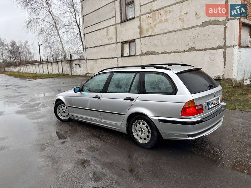 Универсал BMW 3 Series 2001 в Звягеле