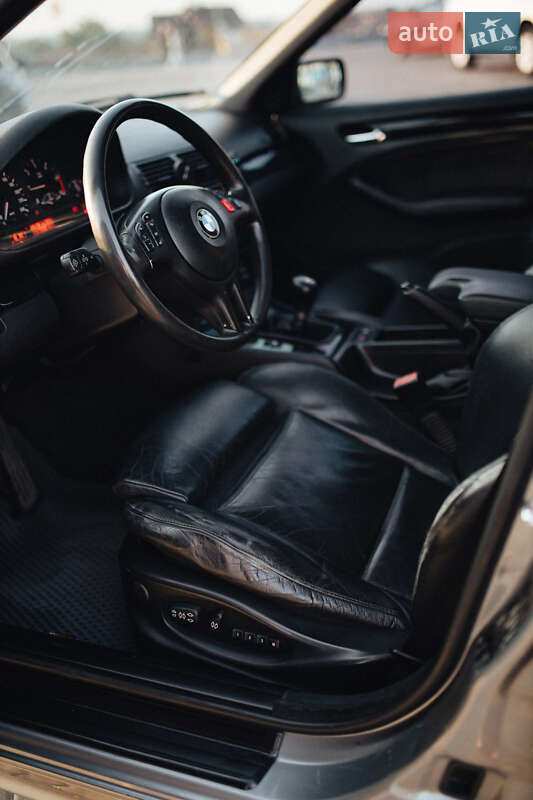 Седан BMW 3 Series 2004 в Харькове