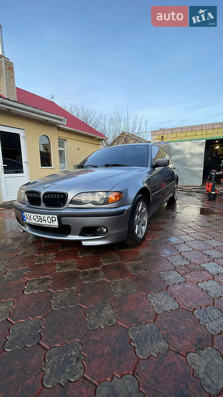 Седан BMW 3 Series 2004 в Харькове