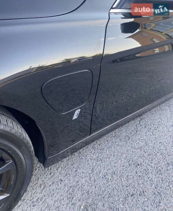 Седан BMW 3 Series 2018 в Кривом Роге