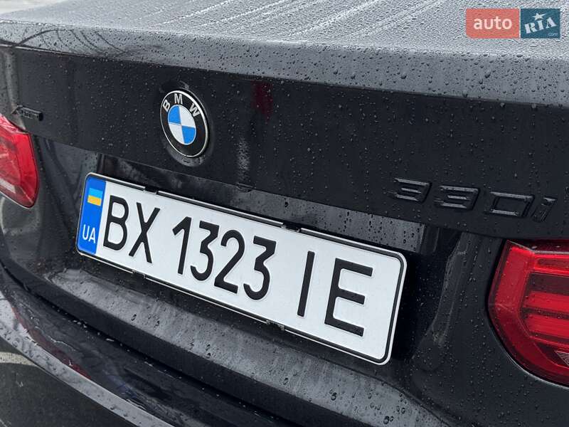 Седан BMW 3 Series 2016 в Киеве